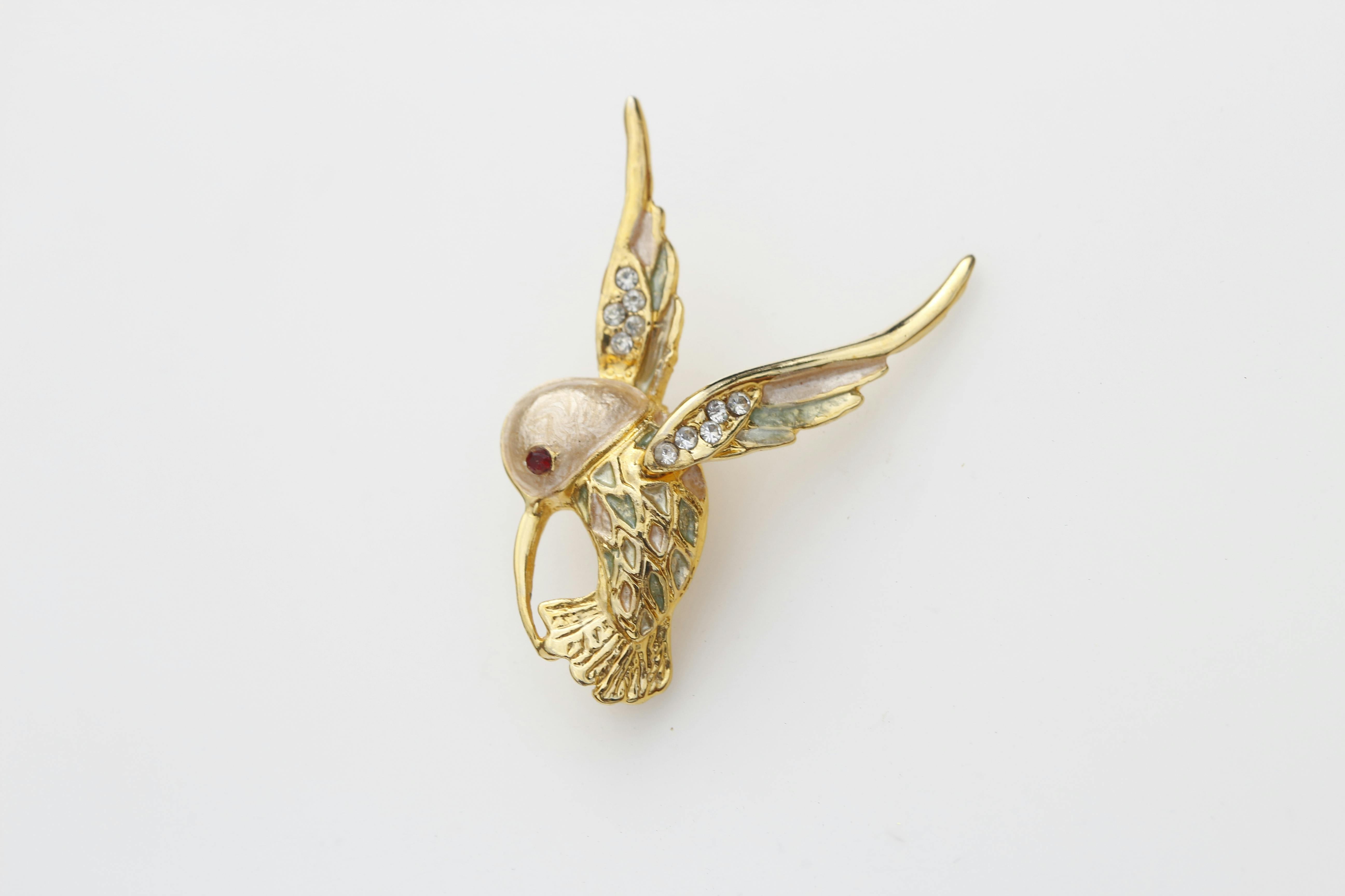 Broche ancienne : comment la porter aujourd’hui